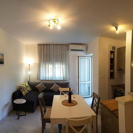 Deluxe Apartment Joia With Balcony On The Beach Bacvice, Free Parking, Old Town, Near Ferry Port سبليت المظهر الخارجي الصورة