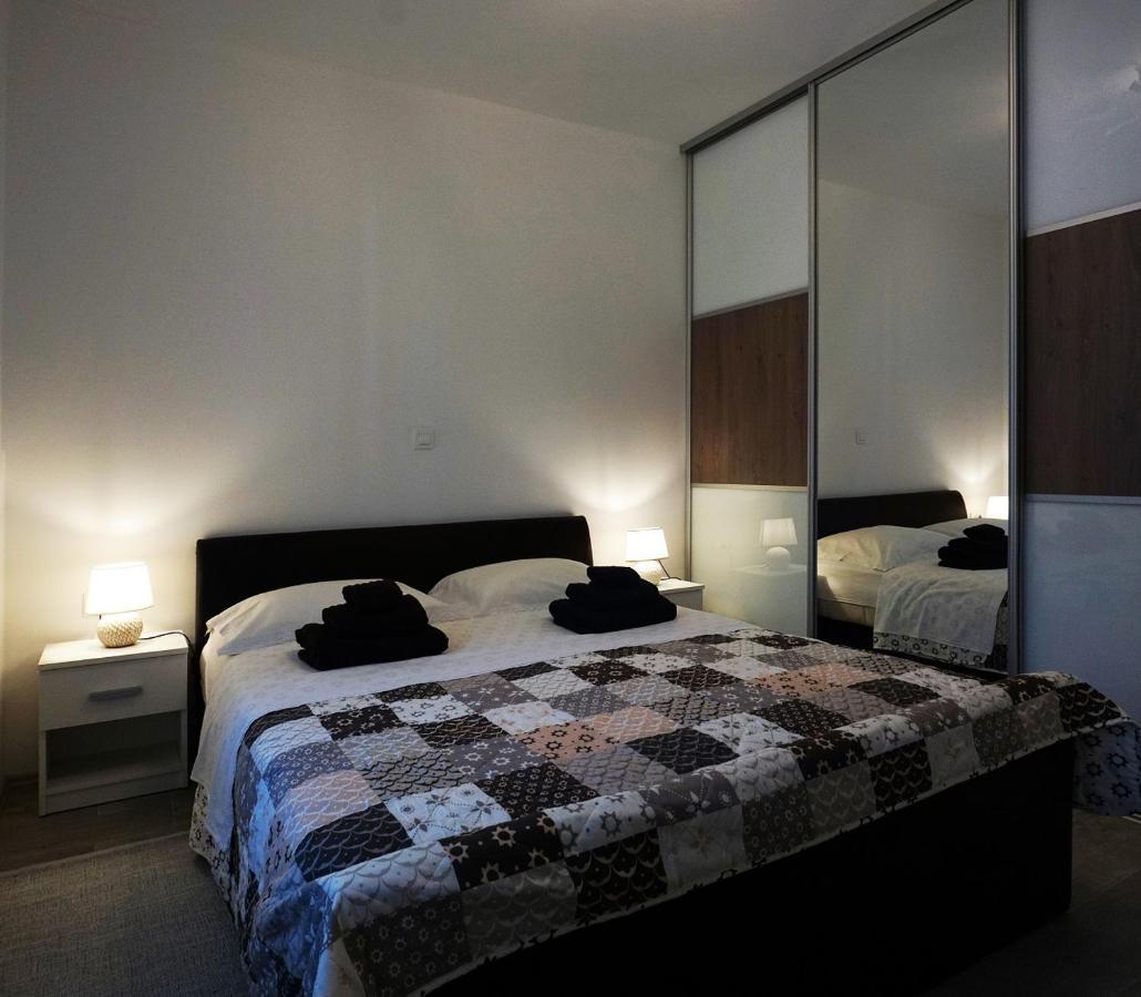 Deluxe Apartment Joia With Balcony On The Beach Bacvice, Free Parking, Old Town, Near Ferry Port سبليت المظهر الخارجي الصورة